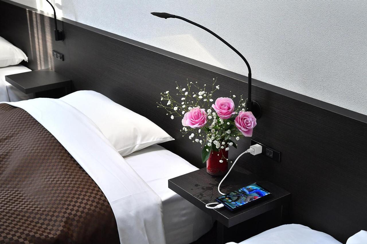Business Hotel Bl Kuwana Dış mekan fotoğraf